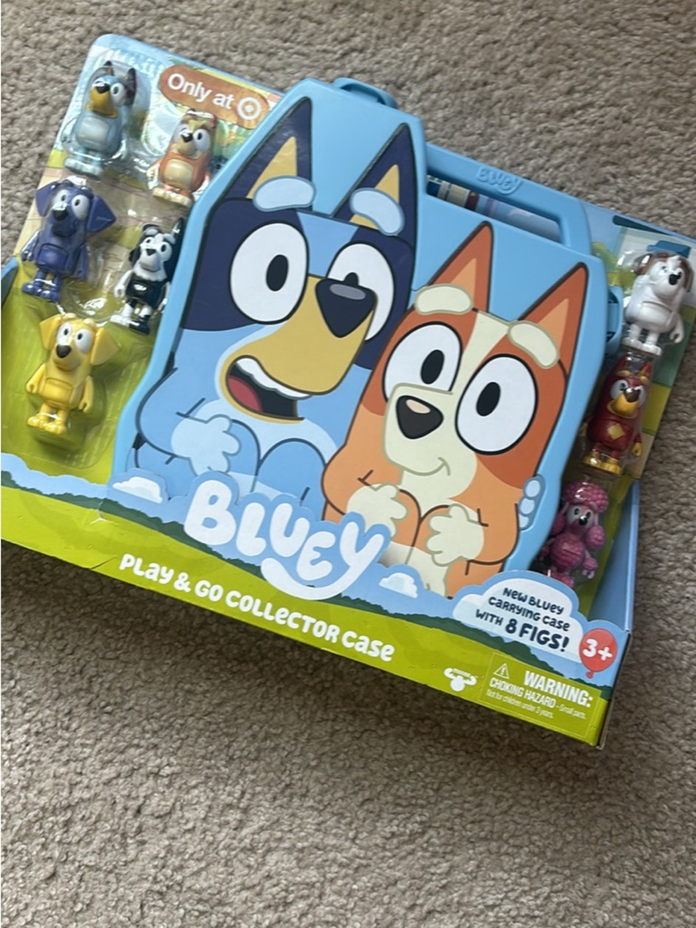 Bluey Play & Go Collector Case with Blue and Light Blue Carry Case and Figures